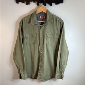 Wrangler Green Button-Up Shirt
